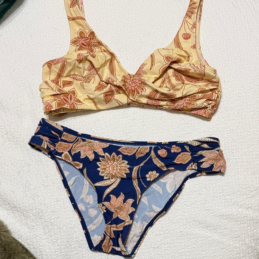 Cupshe Yellow & Navy Floral Two-Piece Bikini